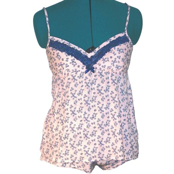 Victoria's Secret Other - Victoria’s Secret Pink Floral Lace Trim Pajama Set Women’s Size M